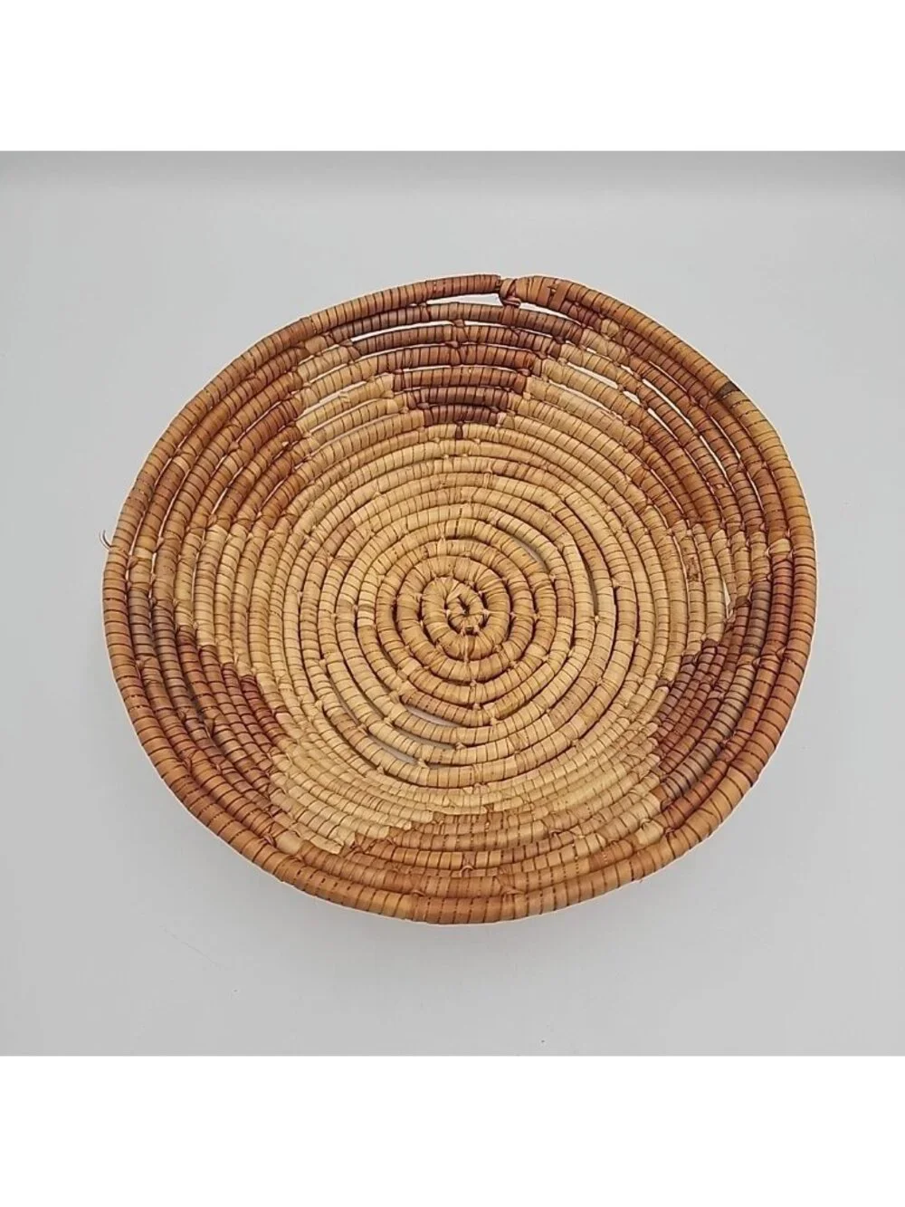 Navajo Basket Handwoven Southwestern Native American 2-Tone w/Star Pattern 10